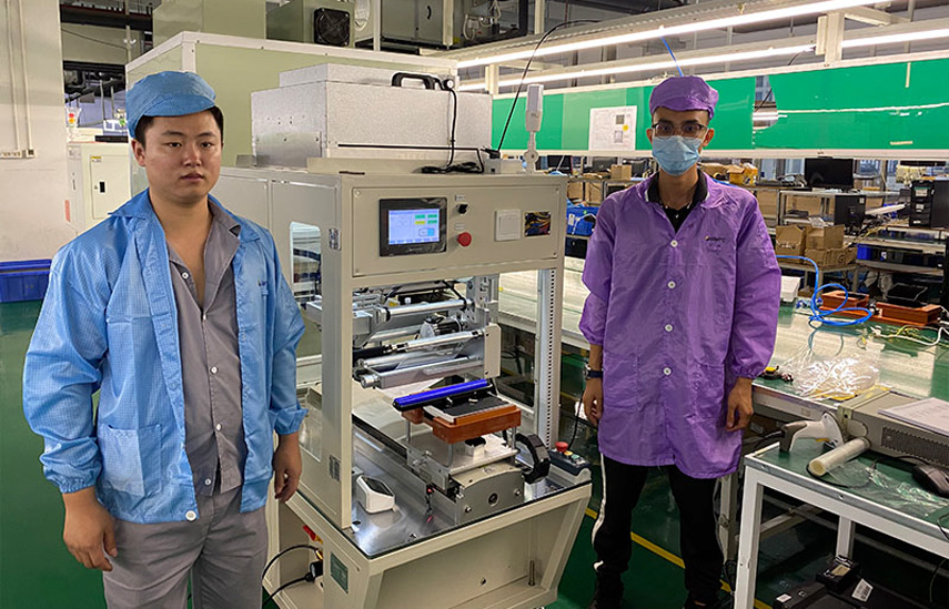 自動(dòng)下料貼膜機(jī)（后放前?。?兆馳