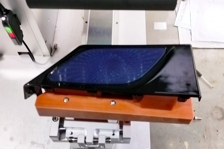 15年匠心打造！這款汽車喇叭貼膜機，專治生產(chǎn)效率“拖延癥”