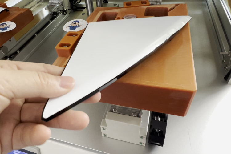 原廠級貼合標準，汽車AB柱貼膜機賦能整車品質(zhì)升級