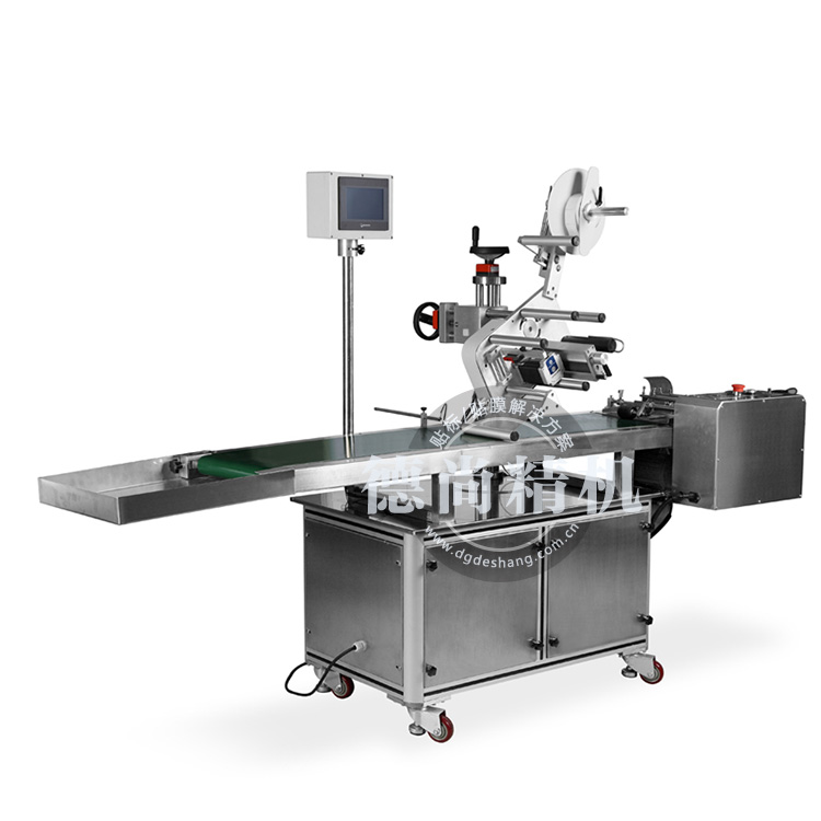 全自動(dòng)貼膜機(jī)，讓你笑著省錢！