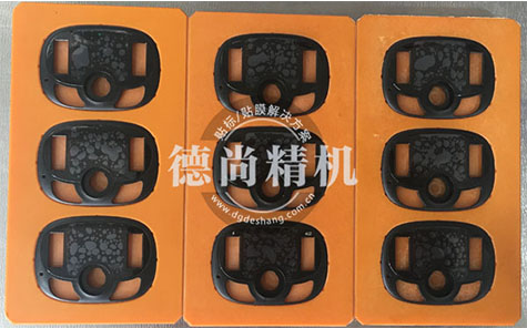 亮面塑膠件貼保護(hù)膜機(jī)，看德尚廠家如何介紹！